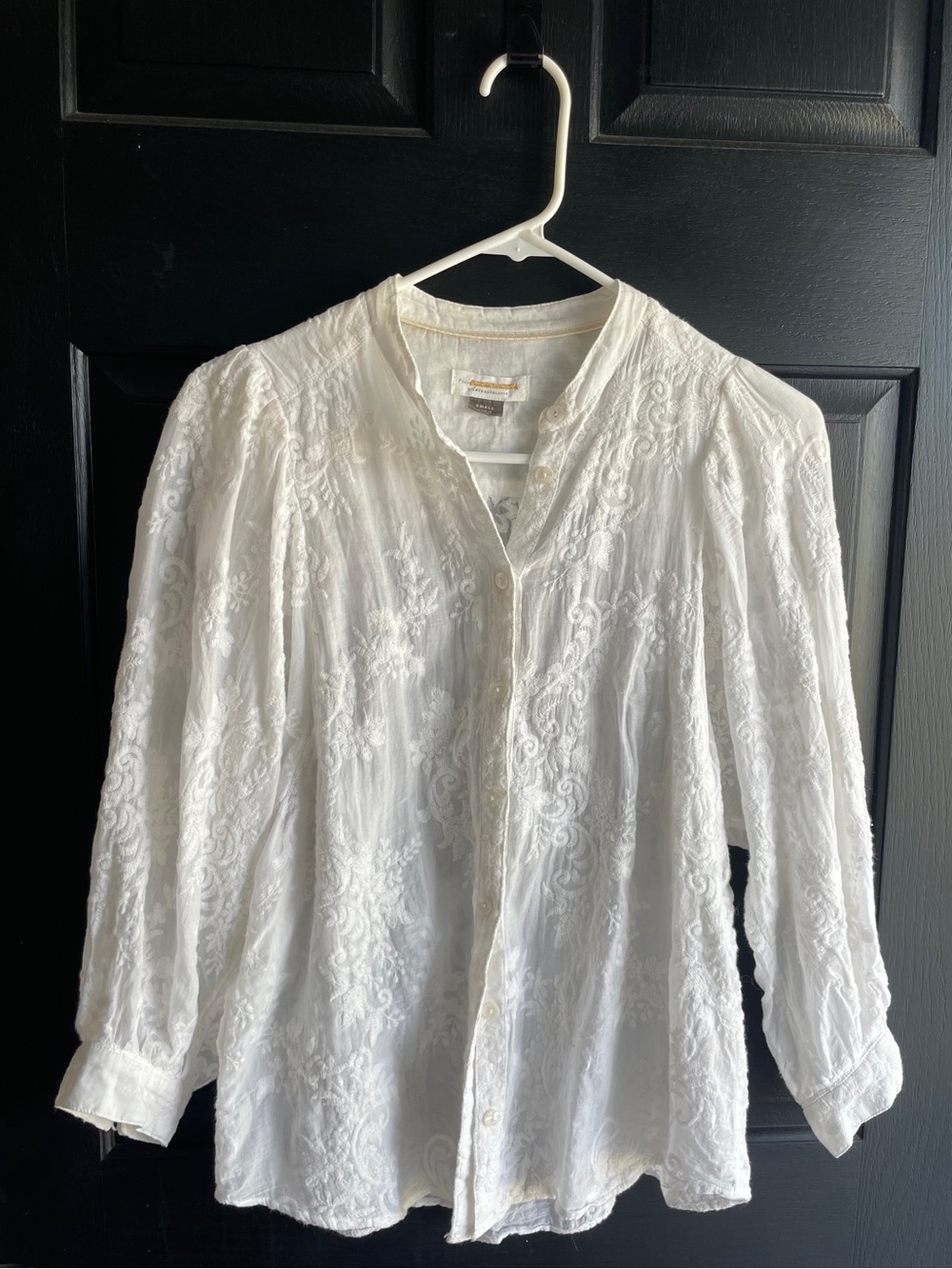Anthropologie White Embroidered Button-Front Blouse- 100% cotton Size Small